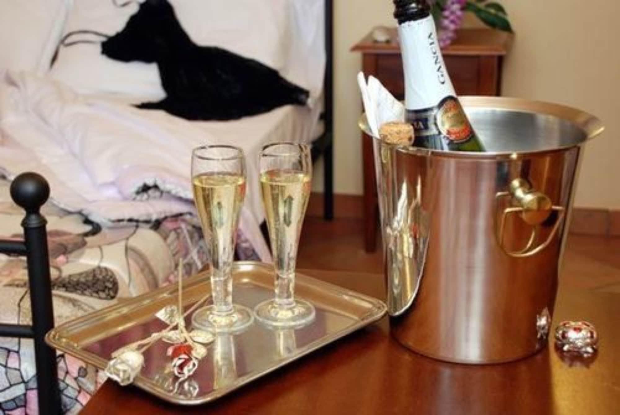 Hotel Marzia Скандичи Екстериор снимка