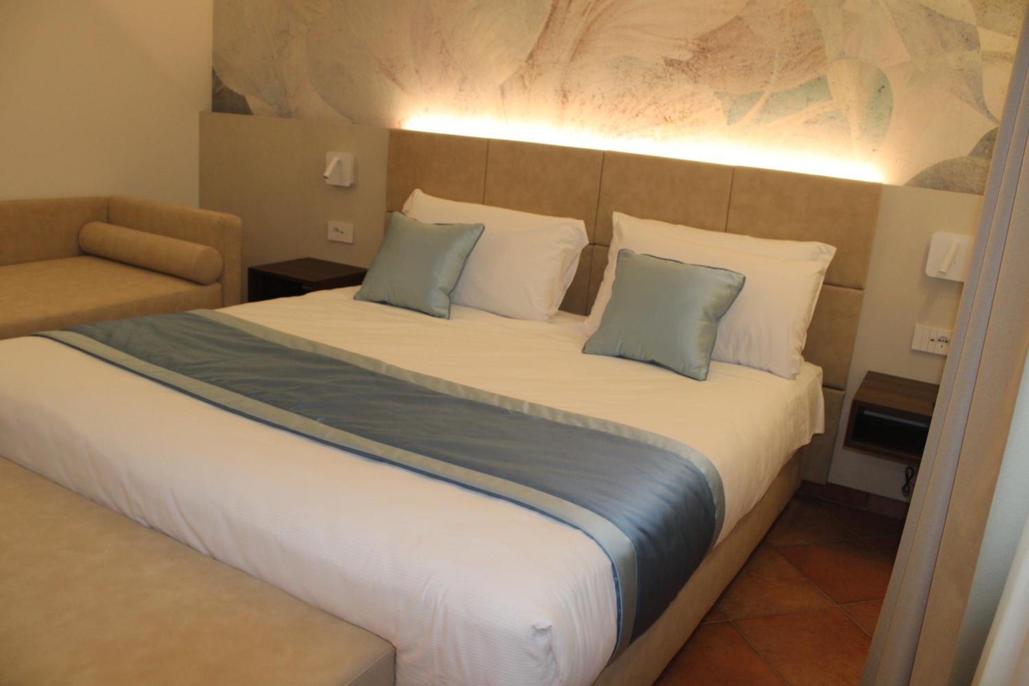 Hotel Marzia Скандичи Екстериор снимка