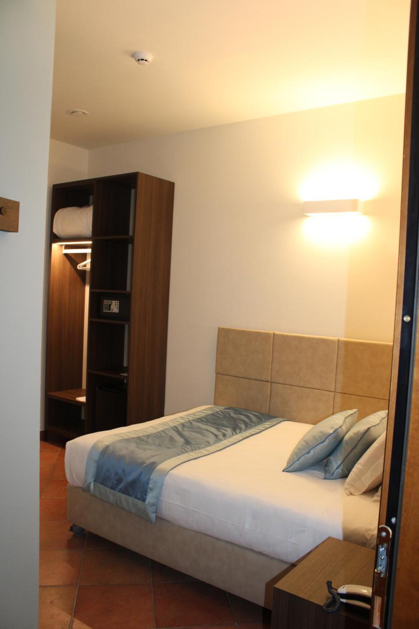 Hotel Marzia Скандичи Екстериор снимка