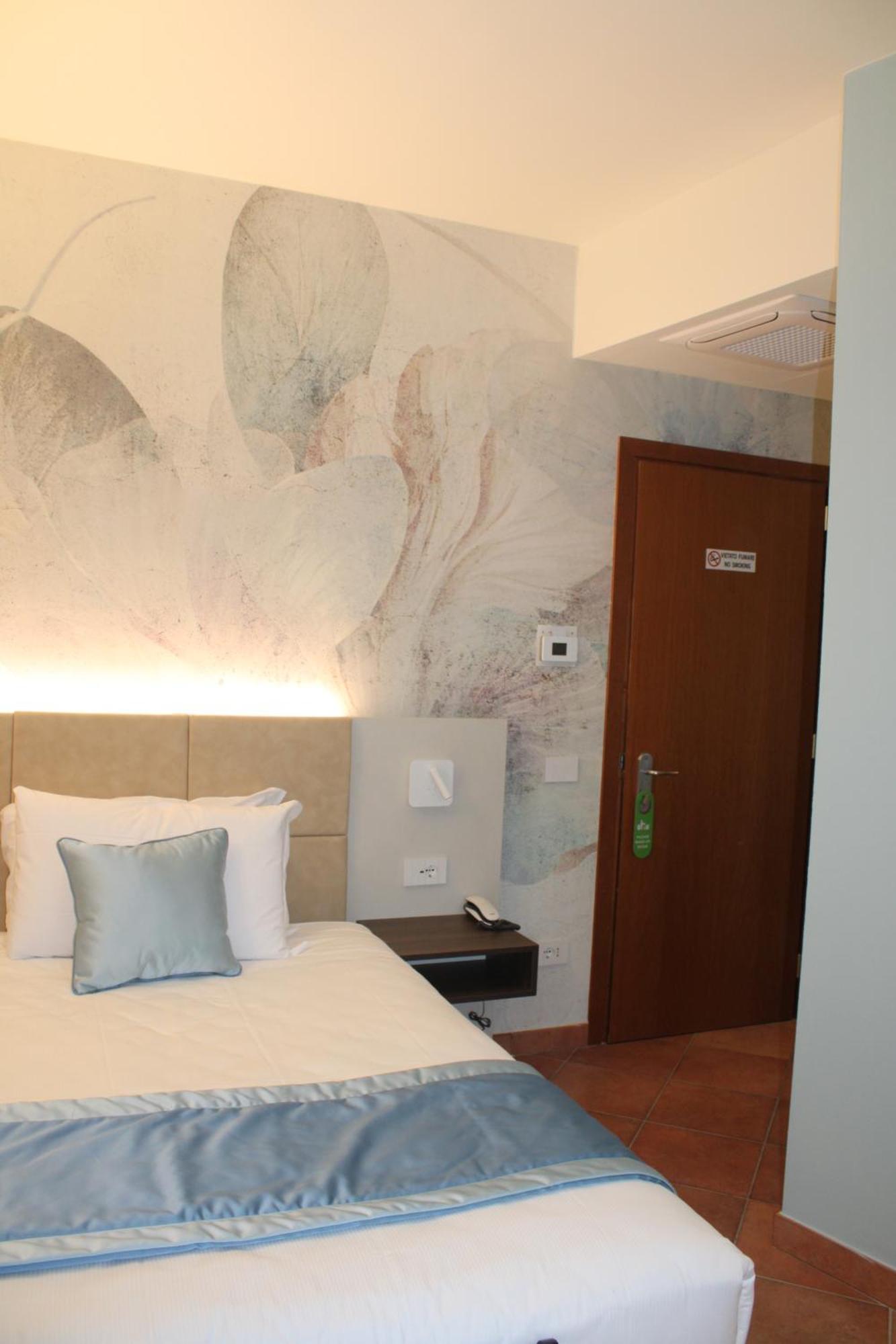 Hotel Marzia Скандичи Екстериор снимка